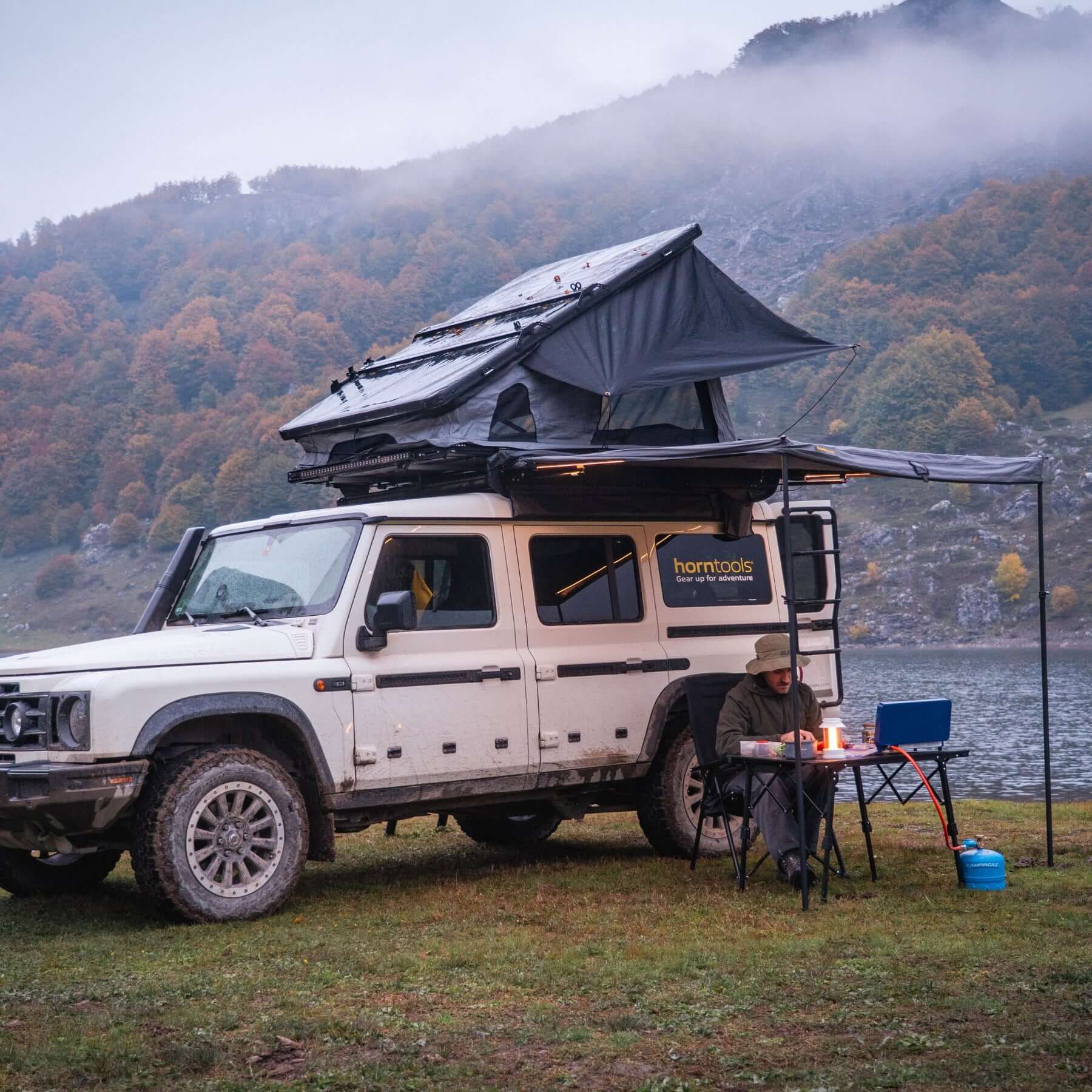 Roof rack for roof tent Cloud