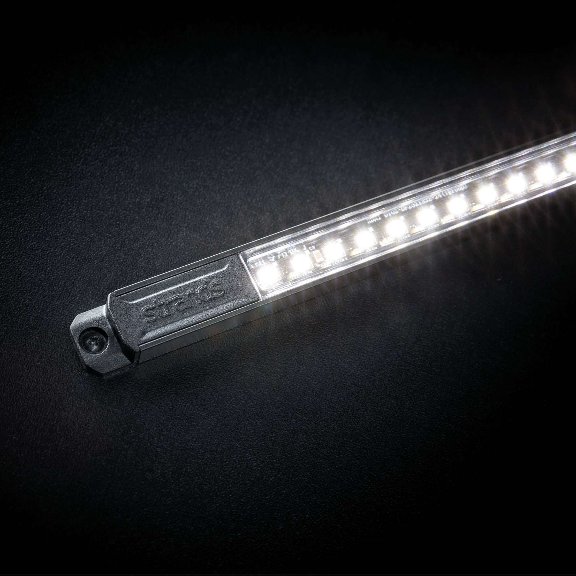 Strands UNITY INTERIOR LIGHT WHITE 953MM